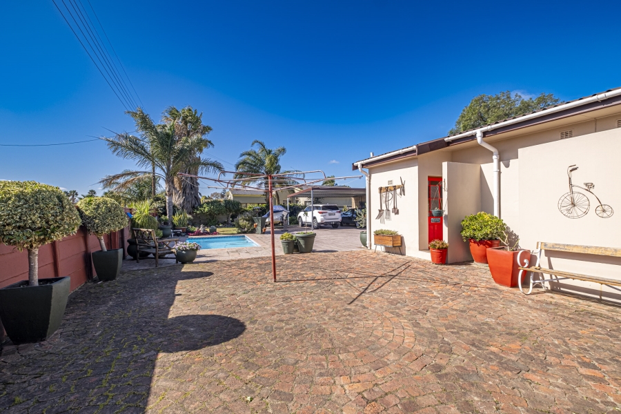 4 Bedroom Property for Sale in Manor Heights Eastern Cape